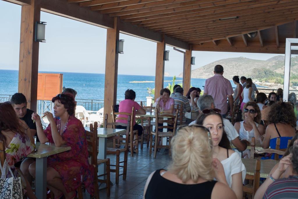 Tylos Beach Hotel Kato Pyrgos Luaran gambar